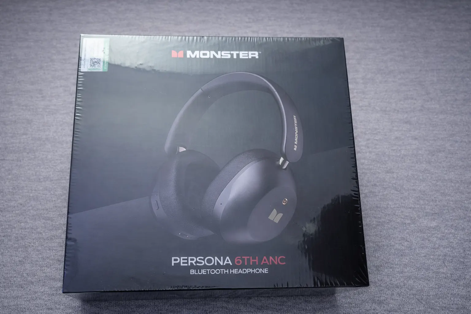 Monster Persona 6th Package Contents