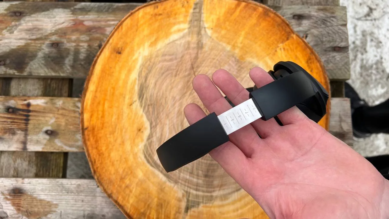 SoundPEATS Cove Pro seal around the ear