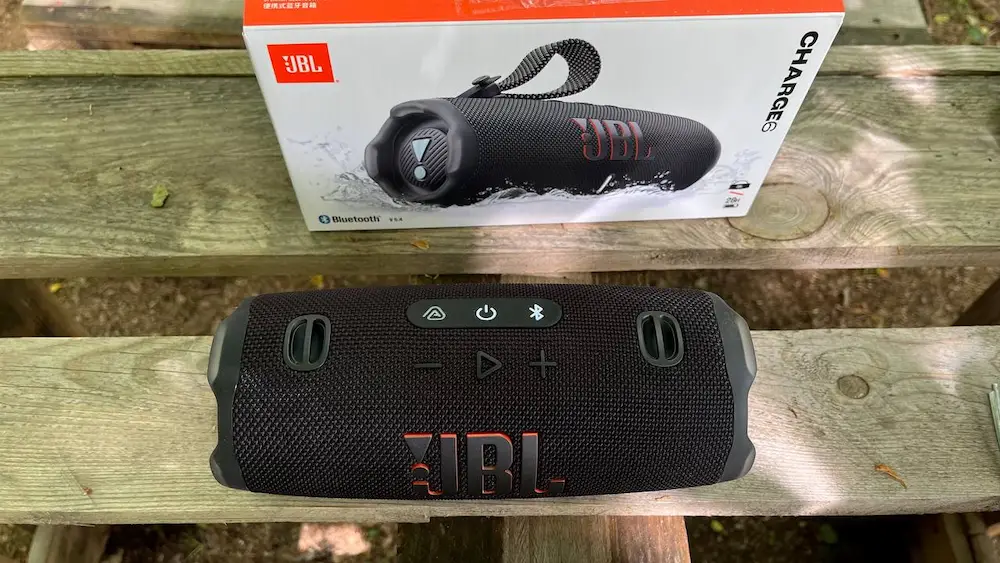 JBL Charge Controls and button layout