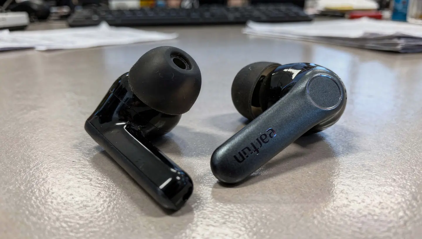 Air Pro 4+