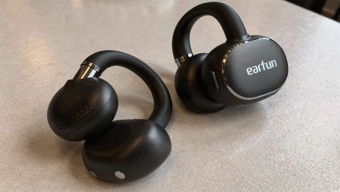EarFun Clip 2 design